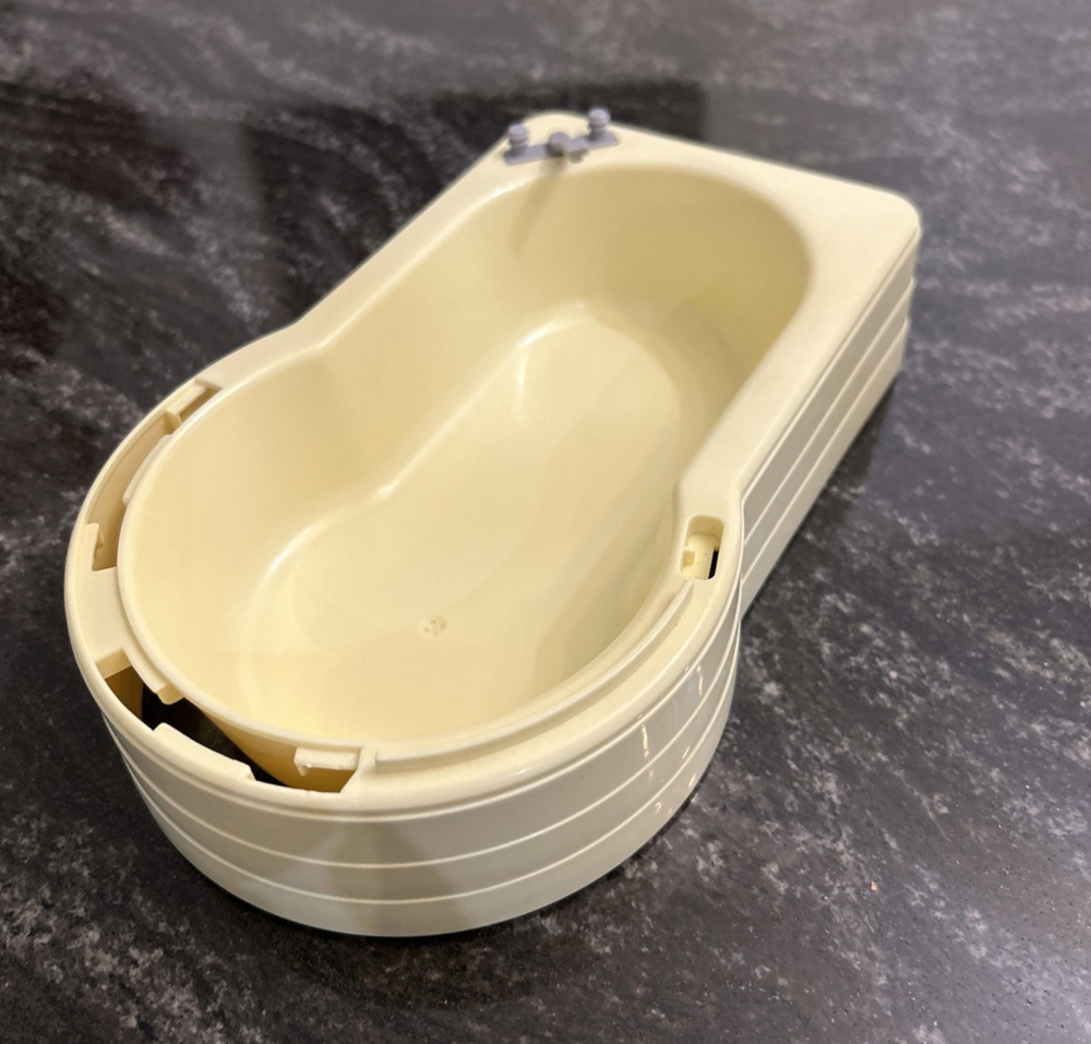 1999 Barbie Playsets Bathroom Bathtub Only Piece Replacement Part